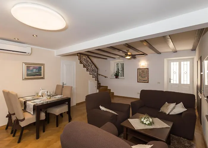 Apartment Maru Prestige